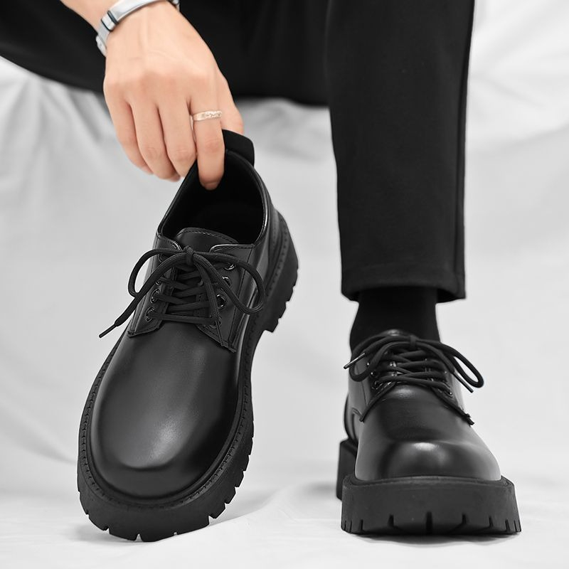Chelsea Boots Men - รองเท้าบูทเชลซีผู้ชาย สไตล์อังกฤษ หนังสีดำ รองเท้าบูทหุ้มข้อ ซิปด้านข้าง เพิ่มความสูง