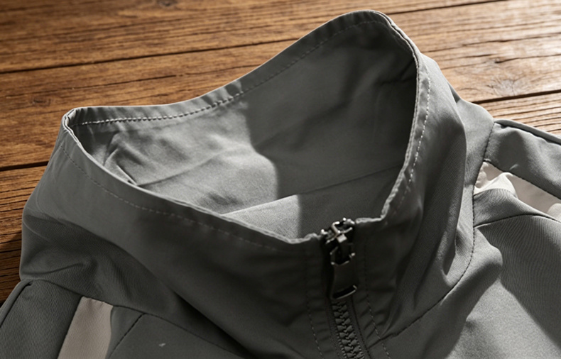เสื้อแจ็คเก็ตแทรคสีขาว-น้ำเงิน - Windbreaker Men Zip บทวิจารณ์และราคา