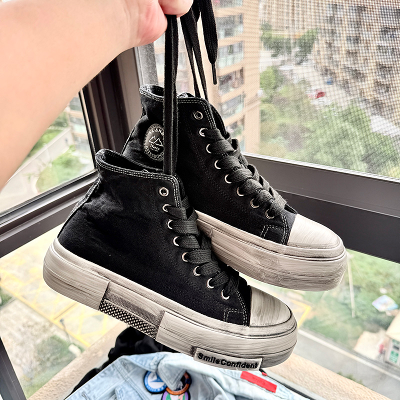 รองเท้าผ้าใบลําลองผู้ชาย สไตล์ - Mens Fashion Young บทวิจารณ์และราคา