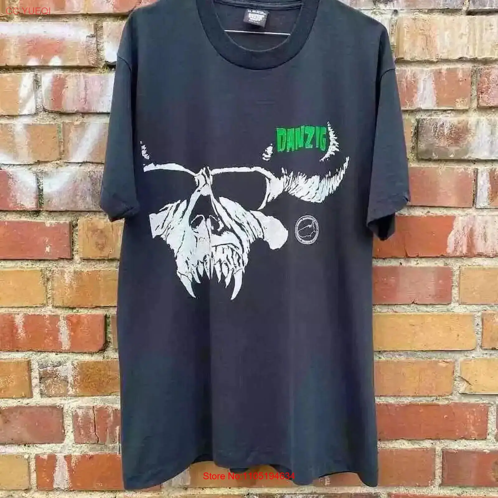 เสื้อยืด Danzig Not of This Wo - Mens Fashion World บทวิจารณ์และราคา